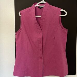 Ladies Haggar sleeveless top